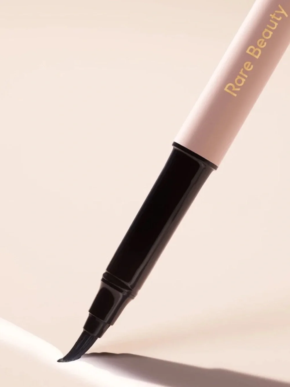 Rare Beauty Perfect Strokes Matte Liquid Liner